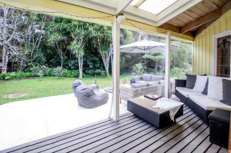 Photo of property in 2 Manawaora Road, Russell, 0272