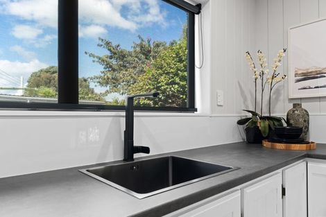 Photo of property in 9 Te Whena Place, Waitara, 4320