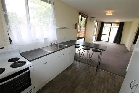 Photo of property in 8 Cameron Place, Ranui, Auckland, 0612