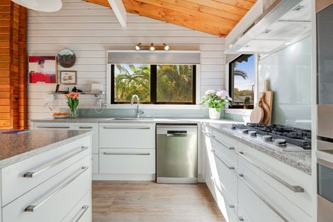 Photo of property in 40 Manly Park Avenue, Manly, Whangaparaoa, 0930