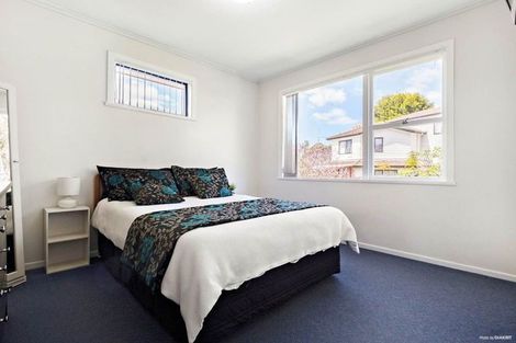 Photo of property in 25 Ellice Road, Totara Vale, Auckland, 0629