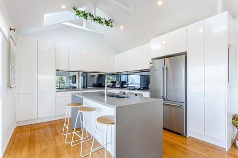 Photo of property in 1/175 Stredwick Drive, Torbay, Auckland, 0630