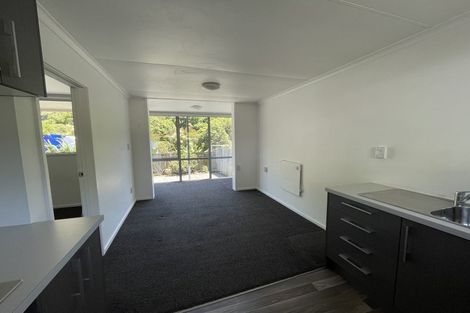 Photo of property in 2/1 Angle Street, Picton, 7220