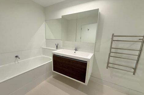 Photo of property in 214 Hobsonville Point Road, Hobsonville, Auckland, 0616