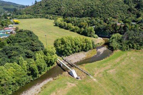 Photo of property in 113 Hine Road, Wainuiomata, Lower Hutt, 5014