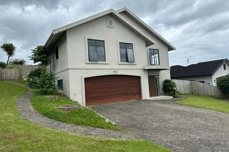 Photo of property in 15 Rosebay Rise, Henderson, Auckland, 0610