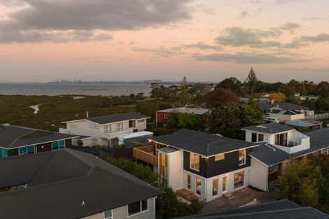 Photo of property in 4/34 Rewarewa Road, Te Atatu Peninsula, Auckland, 0610