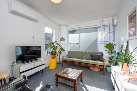 Photo of property in 2/72 Freyberg Street, Lyall Bay, Wellington, 6022