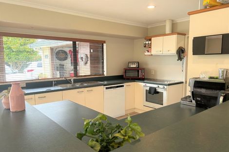 Photo of property in 22 Sunburst Court, Paraparaumu Beach, Paraparaumu, 5032