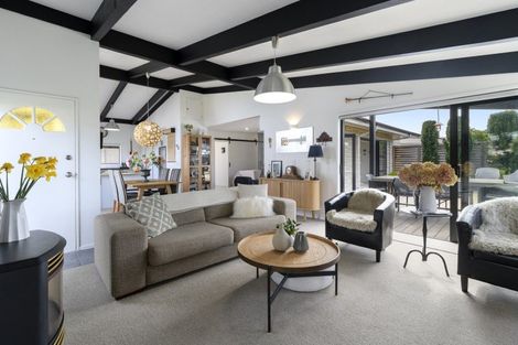 Photo of property in 17 Linklater Avenue, Bellevue, Tauranga, 3110