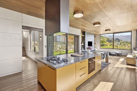 Photo of property in 335a Luggate-cromwell Road, Lowburn, Cromwell, 9384