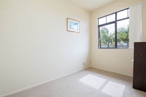 Photo of property in 3 Stroud Place, Henderson, Auckland, 0612