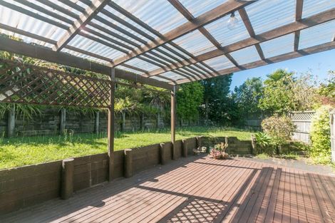Photo of property in 3 Cairnbrae Court, Northcross, Auckland, 0632