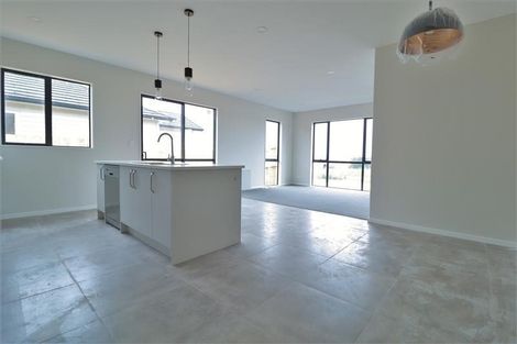 Photo of property in 9 Olivia Road, Pukekohe, 2120