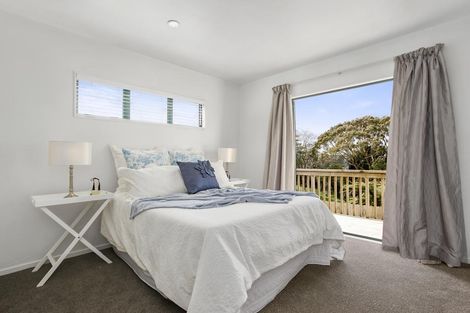 Photo of property in 2 Longview Rise, Massey, Auckland, 0614