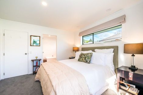 Photo of property in 7 Balmerino Grove, Waikanae, 5036