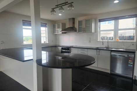 Photo of property in 2/18 Tahi Terrace, Glen Eden, Auckland, 0602