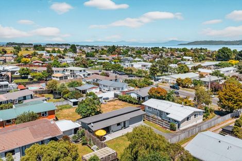 Photo of property in 2/18 Frederick Street, Two Mile Bay, Taupo, 3330