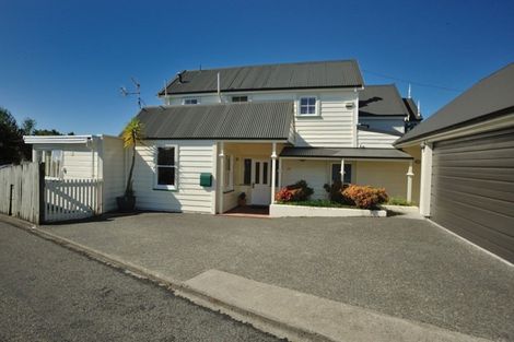 Photo of property in 23 Lincoln Road, Bluff Hill, Napier, 4110