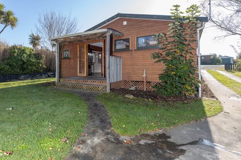 Photo of property in 8 Kain Street, The Pines Beach, 7630