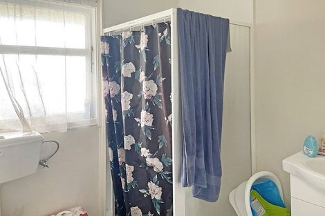 Photo of property in 2/12 Trevethick Grove, Woburn, Lower Hutt, 5010