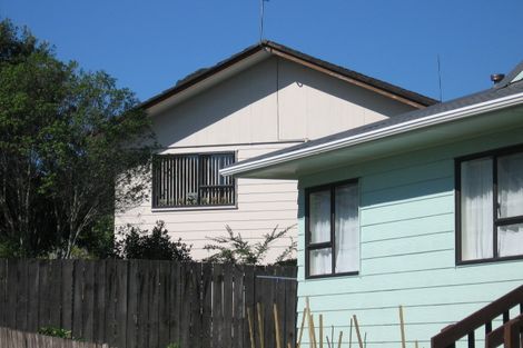 Photo of property in 67 Meadowvale Rise, Titirangi, Auckland, 0604