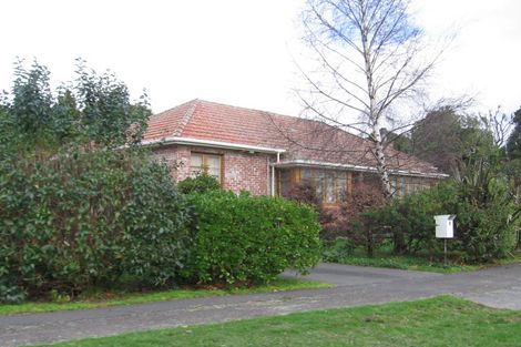 Photo of property in 2 Moheke Avenue, Roslyn, Palmerston North, 4414