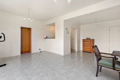 Photo of property in 2 Tipau Street, Torbay, Auckland, 0630