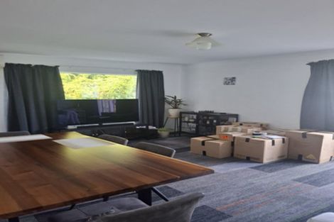 Photo of property in 17a Florio Terrace, Tawa, Wellington, 5028