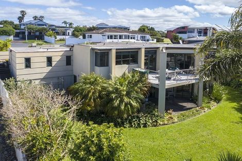 Photo of property in 12 Pacific Parade, Army Bay, Whangaparaoa, 0930