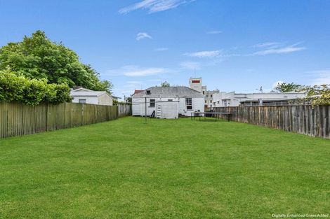 Photo of property in 208 Lyndon Road West, Hastings, 4122