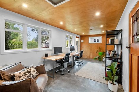 Photo of property in 68 Wallace Place, Westown, New Plymouth, 4310