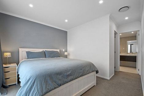 Photo of property in 18 Ringa Matau Road, Hobsonville, Auckland, 0616