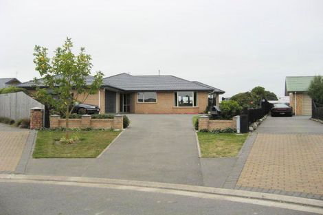 Photo of property in 12 Peel Close, Rolleston, 7614