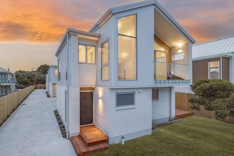 Photo of property in 4/50 Marine Parade, North New Brighton, Christchurch, 8083