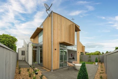 Photo of property in 1/40 Kilmarnock Street, Riccarton, Christchurch, 8011