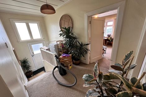 Photo of property in 1/4 Hinau Road, Hataitai, Wellington, 6021