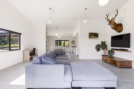 Photo of property in 92 Lisland Drive, Kinloch, Taupo, 3377