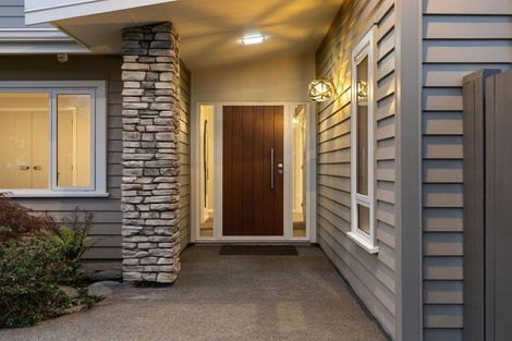 Photo of property in 3 Silicon Way, Fitzherbert, Palmerston North, 4410