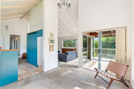 Photo of property in 90a Atkinson Road, Titirangi, Auckland, 0604