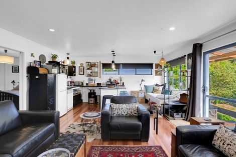 Photo of property in 6 Mara Kai Lane, Raglan, 3225