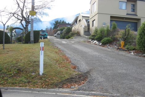 Photo of property in 49 Kent Street, Queenstown, 9300