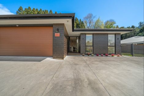 Photo of property in 21c Garrett Drive, Whalers Gate, New Plymouth, 4310