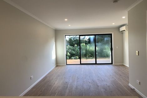 Photo of property in 2/125b Metcalfe Road, Ranui, Auckland, 0612