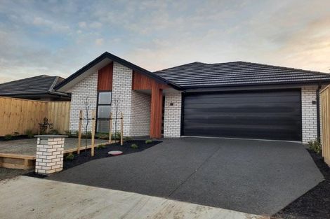 Photo of property in 32 Ellmers Street, Woodend, 7691