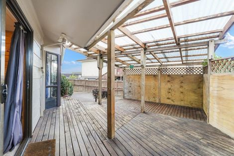 Photo of property in 48 Neri Crescent, Pomare, Rotorua, 3015