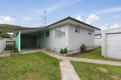 Photo of property in 258 Wellington Road, Wainuiomata, Lower Hutt, 5014
