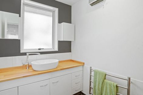 Photo of property in 1 Takahe Drive, Cashmere, Christchurch, 8022