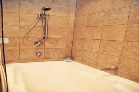 Photo of property in 37u5 Majoribanks Street, Mount Victoria, Wellington, 6011