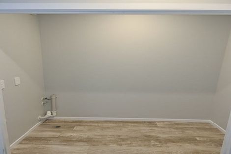 Photo of property in 16 Kopua Place, Whitby, Porirua, 5024